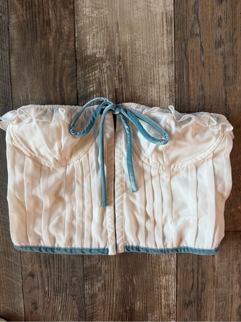 Beverly & Beck White Corset Crop Top M Blue Velvet Ribbon Coquette Bustier